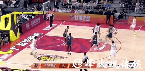 输球之后迅速反弹,上海大鲨鱼客场40分大胜广东队 输球之后迅速反弹,上海大鲨鱼客场40分大胜广东队